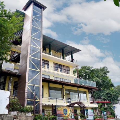 Explore the Best Ayurveda Wellness Center in India for Holistic Healing